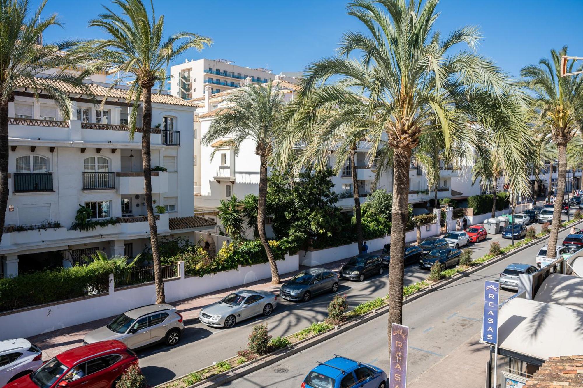 Appartamento Blonzu Costa De Marfil Benalmádena Esterno foto
